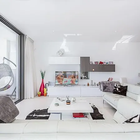Stunning Modern 3 Bedroom Cataleya Rdr321 דירה
